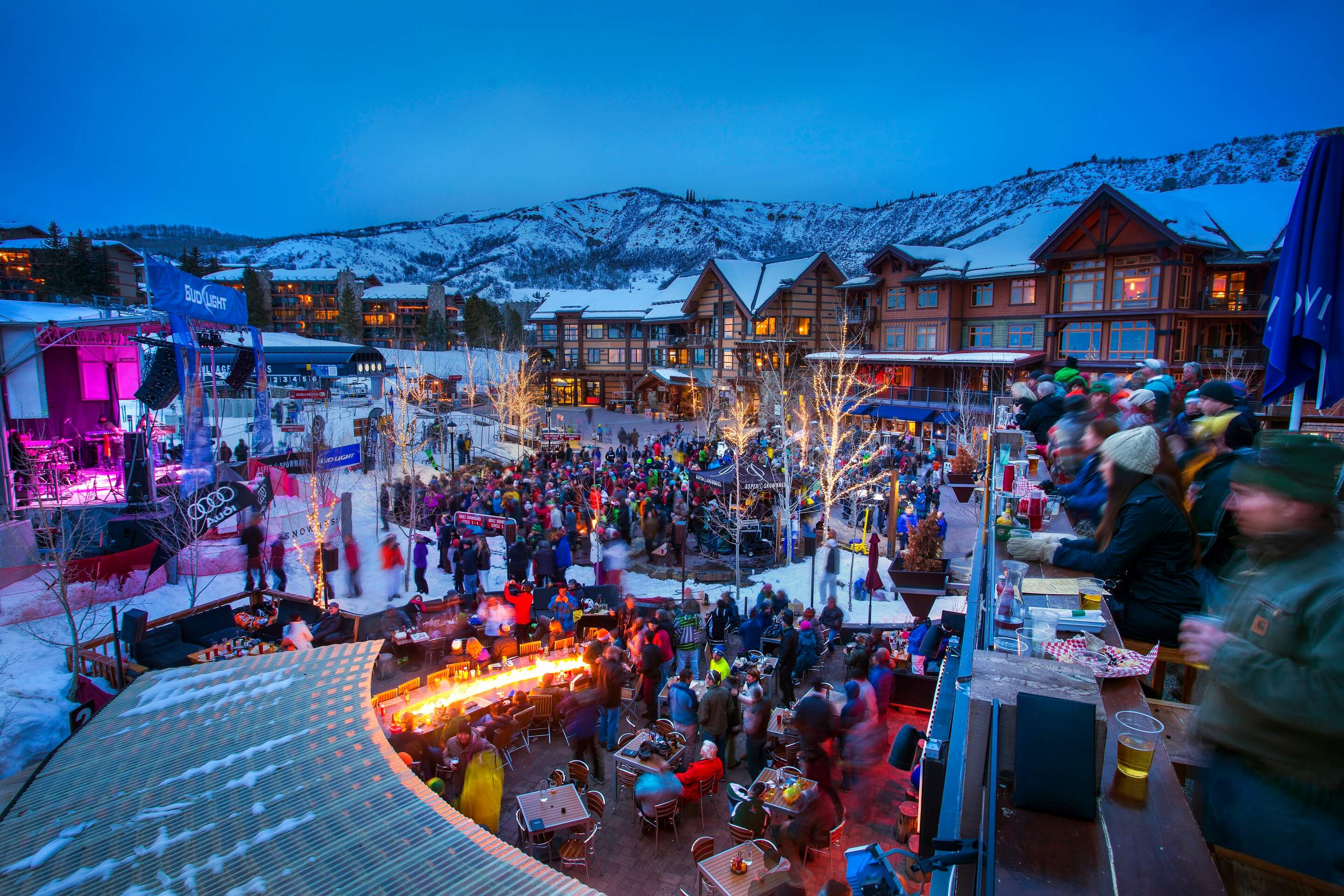 Co village. Аспен Сноумасс. Аспен Колорадо. Аспен курорт. Аспен город в США.