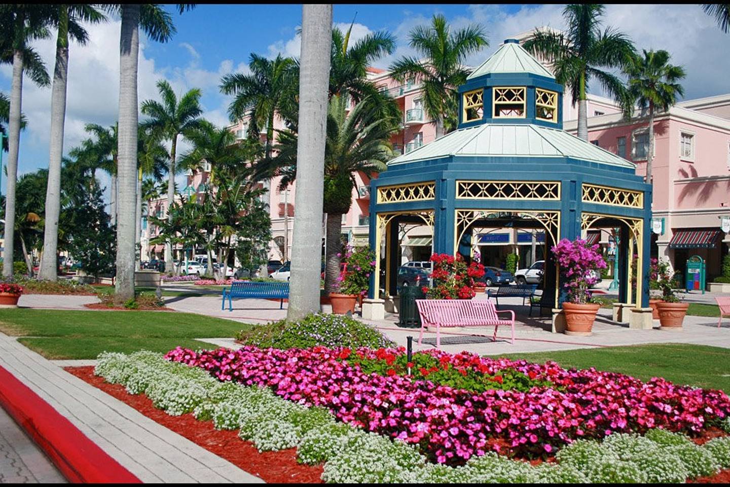 Downtown Boca Raton: Boca Raton, Florida - Live Work Learn Play